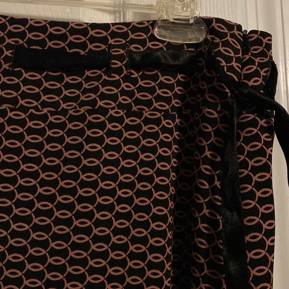 Pink and black skirt with side zip and tie size 12 - Picture 4 of 4